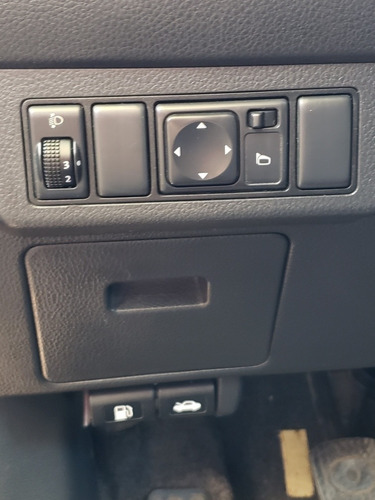 Nissan Tiida 1.8 Visia 2010