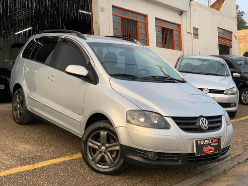 Imagem 2 de 15 de Volkswagen Spacefox 2010 1.6 Sportline Total Flex 5p