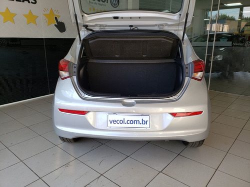 Imagem 12 de 13 de Hyundai Hb 20 Hatch 1.6 16v 4p Comfort Plus Flex Automático