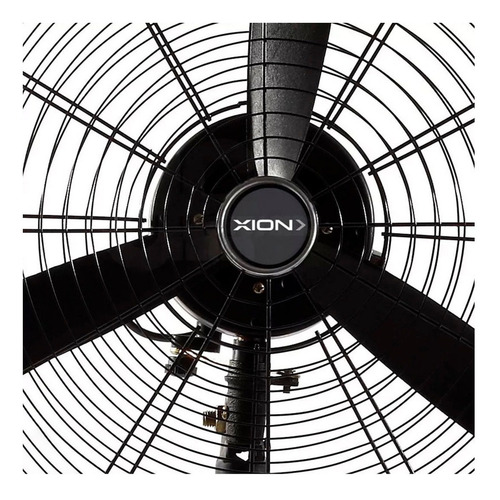 Ventilador de pie Xion XI-V700 negro con 3 aspas, 26" de diámetro 220 V