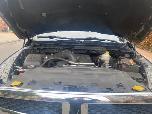Dodge Ram 5.7 1500 Slt 4x2