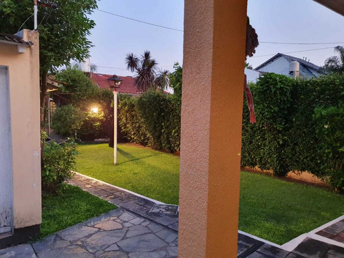 Imagen 7 de 14 de Casa Para 2 Familias En Venta En Banfield Oeste
