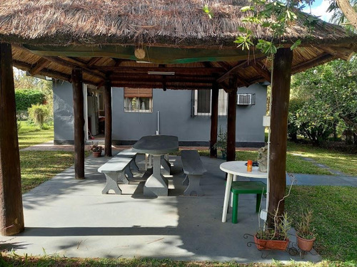 Imagen 2 de 16 de Venta De Casa 1 Dormi Amplio Funes / Roldan