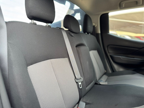 Mitsubishi L200 2.4 Glx Cabina Doble 4x2 Mt