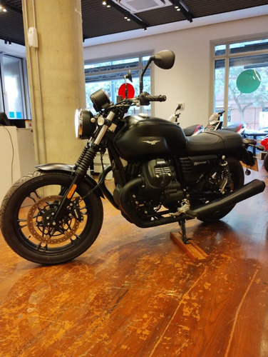 Imagen 4 de 17 de Moto Guzzi V7 Iii Stone Negra Usada