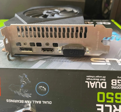Imagen 2 de 4 de Tarjeta De Video Gtx 1650 4gb Cambio