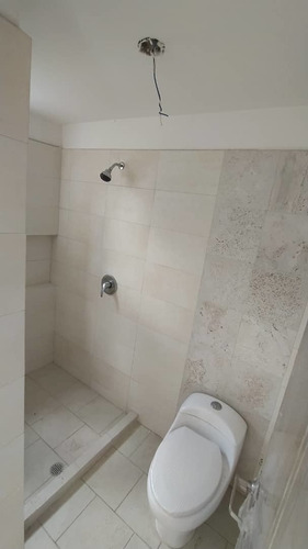 Imagen 9 de 14 de Apartamento En Alquiler En Mañongo