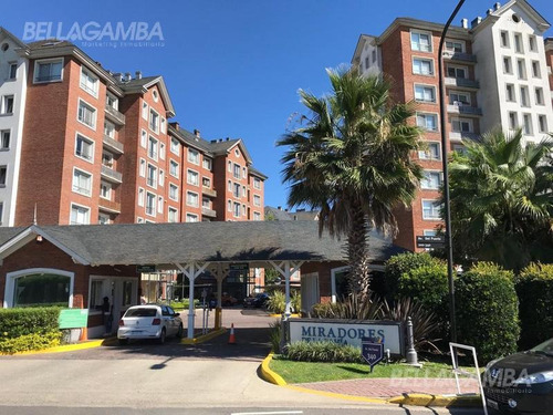 Imagen 2 de 23 de Vista Abierta A La Bahia Y Cochera Cubierta. Miradores De La Bahia Edificio Roble I.