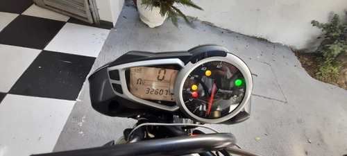 Imagem 2 de 12 de Street Triple 675 - 2013/2013 - Impecável