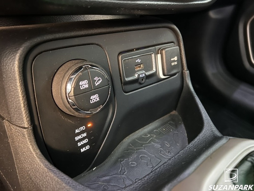 Imagem 9 de 18 de Jeep Renegade Longitude 2.0 Diesel 4x4 2016