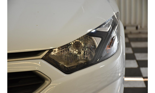Chevrolet Onix Onix 1.0 MPFI LT 8V FLEX 4P MANUAL
