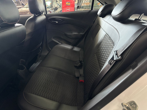 Chevrolet Onix HATCH LTZ 1.4 8V FlexPower 5p Mec.