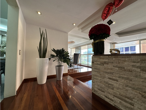 Se Vende Moderno Apartamento En Lomas De Las Mercedes