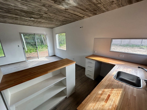 Punta Del Este, Maldonado Casa En Parque Pinares Estrenar, Barrio Privado, 2 Dorm 2 Baños, 370 M2 Terreno, Sólida Construcción Tradicional, Venta Us$ 170.000.
