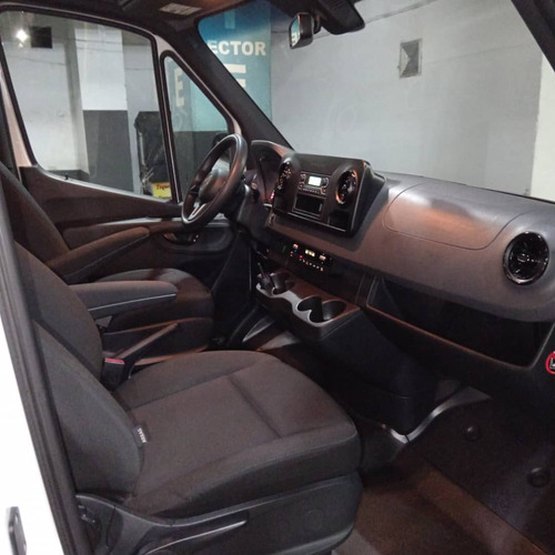 Mercedes Benz Sprinter