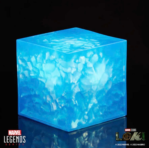 Tesseract & Loki Disney Marvel Legends Hasbro Original