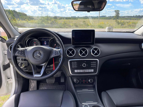 Imagen 12 de 21 de Mercedes-benz Clase Gla 180 Style 1.6 Turbo 122 Cv