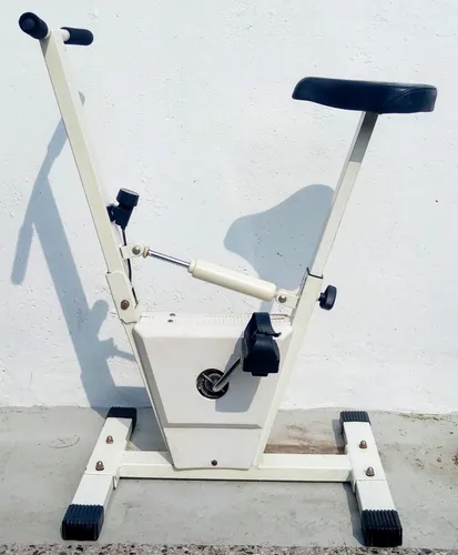 Bicicleta fija con 2025 remo