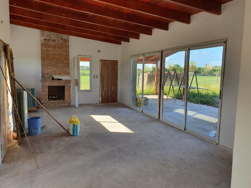 Imagen 9 de 18 de Casa En Venta Bº Las Casuarinas- Ibarlucea