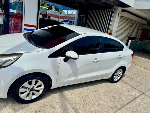 Kia Río R