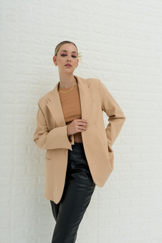 Imagen 4 de 5 de Blazer Tela Sastrera Manga Regulable Forrado Mística Urbana®