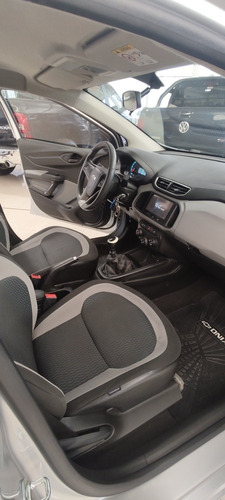 Imagen 18 de 18 de Chevrolet Onix 2016 1.4 Lt 98cv