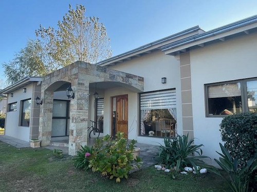 Casa En Venta Club De Campo El Moro, Marcos Paz