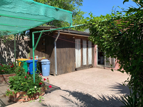 Excelente Terreno Con Casa Para Remodelar En Comuna El Bosqu