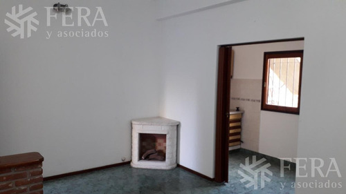 Imagen 5 de 25 de Venta De Departamento Tipo Casa De 5 Ambientes Con Patio En Wilde (26413)
