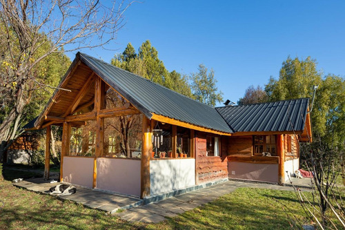 Imagen 21 de 26 de Se Vende 3.5 Hectáreas - Con Cabaña 79 M2 Quincho Galpón - Las Golondrinas - Lago Puelo Chubut
