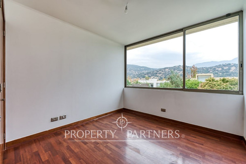 Impecable Casa En Los Bravos Nororiente Con Piscin...