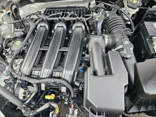 Chevrolet Onix 1.0 PLUS LT