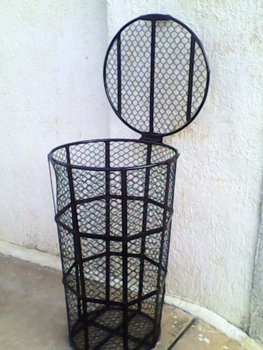 Cesta Metálica Con Tapa Para Basura