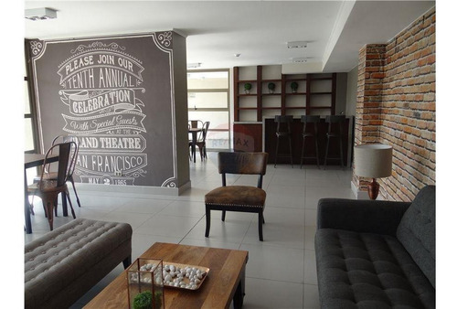 Depto. En Edificio Parque Con Excelente Ubicación