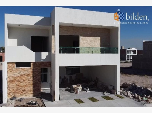 Casa Sola En Venta Frac. Los Nogales Residencial