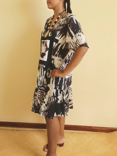 Imagem 3 de 5 de Vestido Viscose Curto Paula