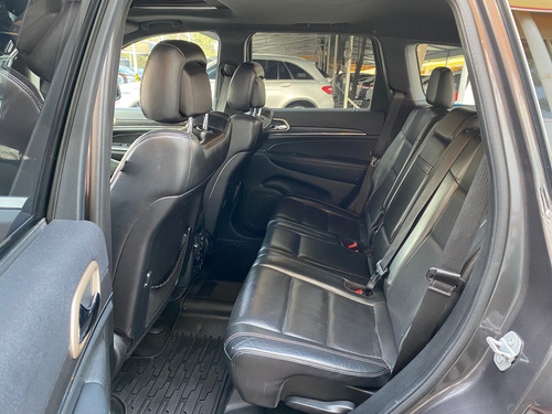 Jeep Grand Cherokee 3.6 Limited Lujo V6 4x2 At