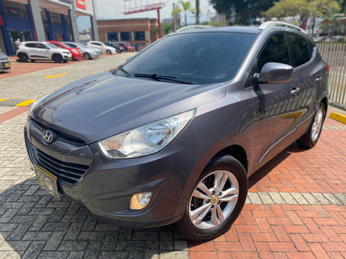 Hyundai TUCSON IX-35 ix35 2.0 4x4 MT