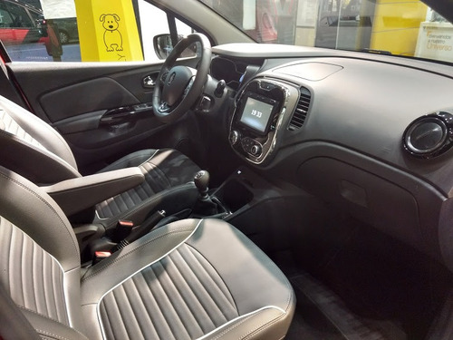 Renault Captur 2021 2.0 Intense Tasa 14,9% (jav)