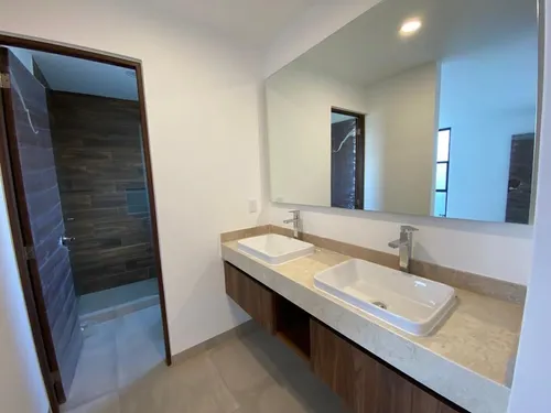 Vendo Casa En Zibatá, 3 Niveles, Jardín Zen, 3 Recamaras, Una Es Master Suite