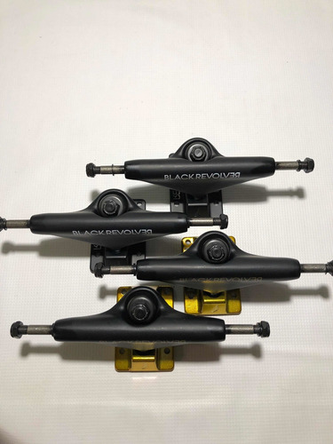 Trucks  Patineta Marca Black Revolver