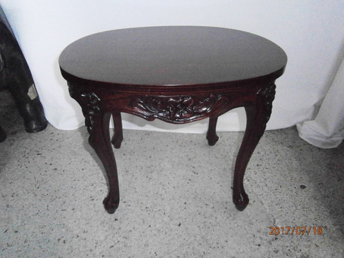 Mesa Auxiliar En Madera Ovalada