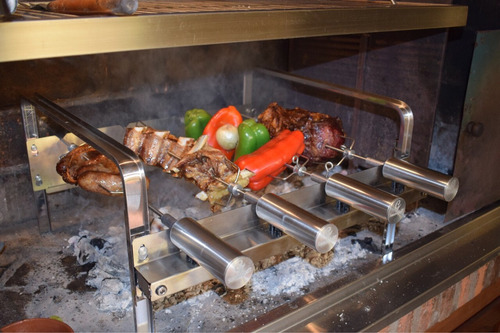 Parrilla Spiedo Automatic 4 Espadas A Pilas/fuente 5 Volt.