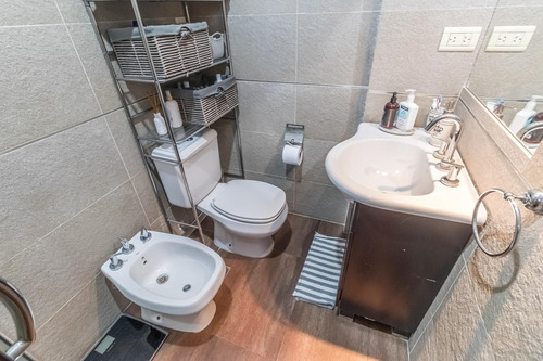 Venta De Casa 4 Ambientes En Mataderos | Apto Crédito