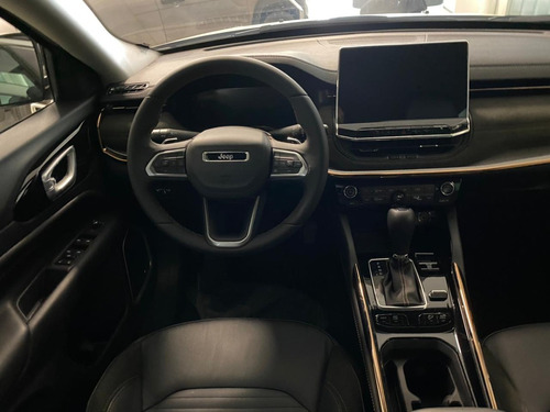 Imagen 11 de 18 de Jeep Commander 2023 2.0 Td At9 4x4 Limited Plus
