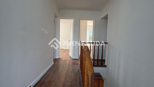 Casa En Arriendo De 5 Dorm. En Ñuñoa