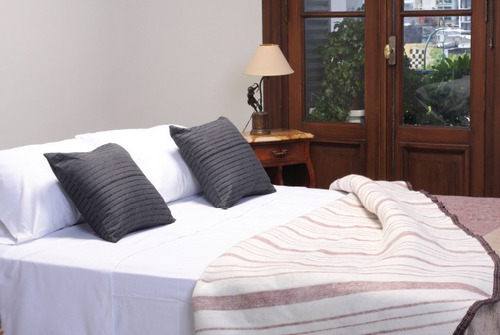 Frazada Hotelera Rayada 2 Plazas 210 X 200 Cm Doble Faz Rayado - Surtido Surtido Aleatoriamente