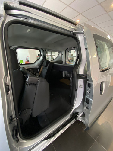 Renault Kangoo Stepway - Tres Formas De Retiro (rr)