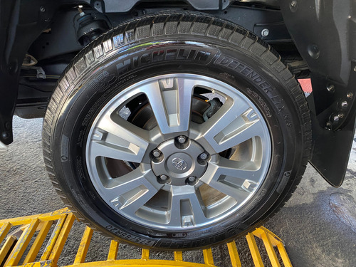 Toyota Tundra 5.7 Limited 4x4 At