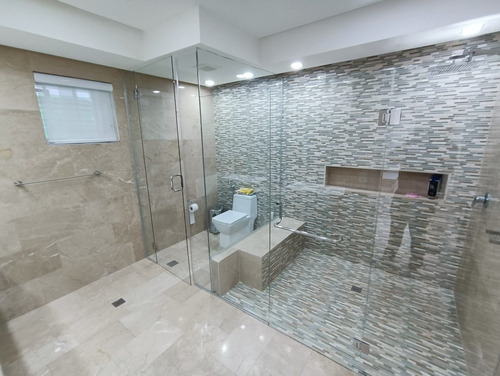 Imagen 21 de 30 de En Venta Lujosa Casa Amoblada En Urbanización Guataparo, Valencia